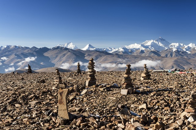 云南旅游海拔高度：从76.4米的河口到6740米的梅里雪山，一场跨越6000米的心跳之旅