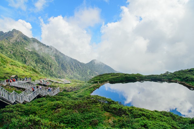 大理苍山旅游电话号码：探索苍山美景，享受一次难忘的旅行体验，让你的心灵在大自然中找到宁静与快乐