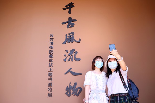 当梦想照进现实：从赣州到昆明，一张机票背后的温暖旅程