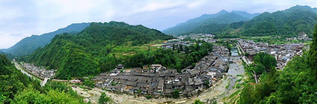 青木川古镇小吃有哪些？从热米皮到柴火鸡，一场味蕾的狂欢之旅等你来探索！