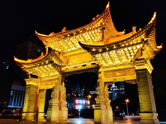 家庭旅馆昆明：从青砖黛瓦到星空露台，体验不一样的春城慢生活