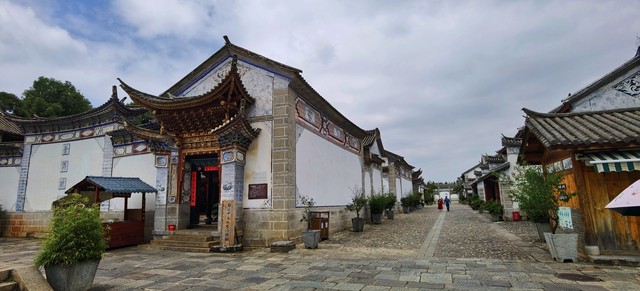 云南民族村旁边，那些你不知道的秘密：一场说走就走的文化之旅，探索昆明最独特的角落