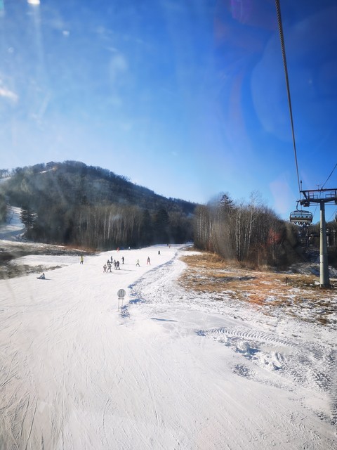 北大湖滑雪场多少钱？2024年最新票价揭秘，带你体验粉雪天堂的极致乐趣