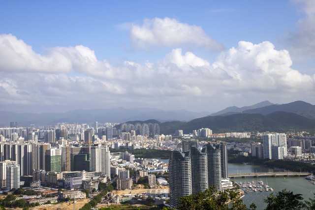 三亚逛街的地方有哪些？2024年最全购物天堂指南，带你发现那些隐藏的宝藏之地