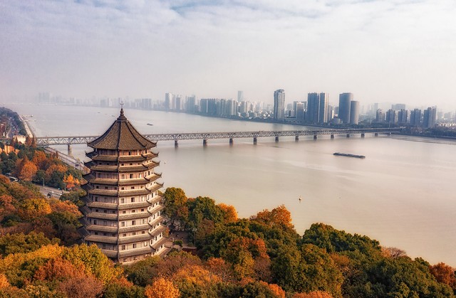 探索杭州市区景点有哪些：一场不容错过的城市探险，从西湖到灵隐寺，再到那些隐藏的宝藏角落