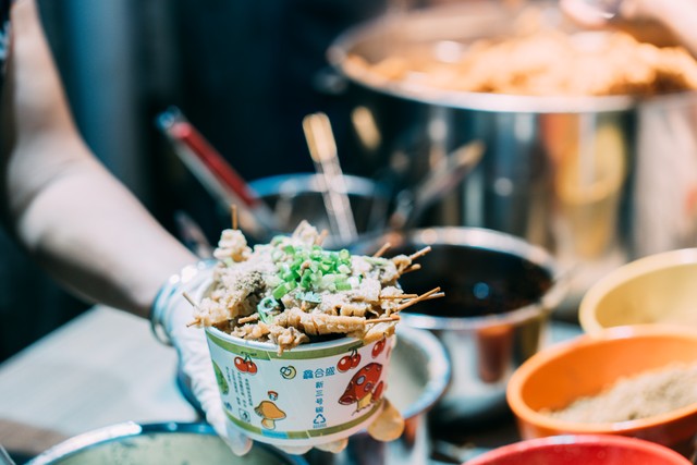 虎门不夜天美食有哪些？从街头小吃到顶级餐厅，带你领略东莞最火夜市的味蕾狂欢！