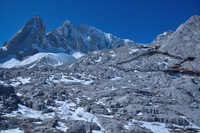 丽江玉龙雪山在哪里？探秘中国最南端的雪山奇观，一场视觉与心灵的盛宴