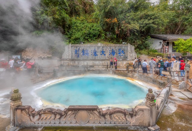 四季腾冲旅游穿衣指数：从火山到温泉，探索四季如春的腾冲如何穿搭才能既时尚又舒适