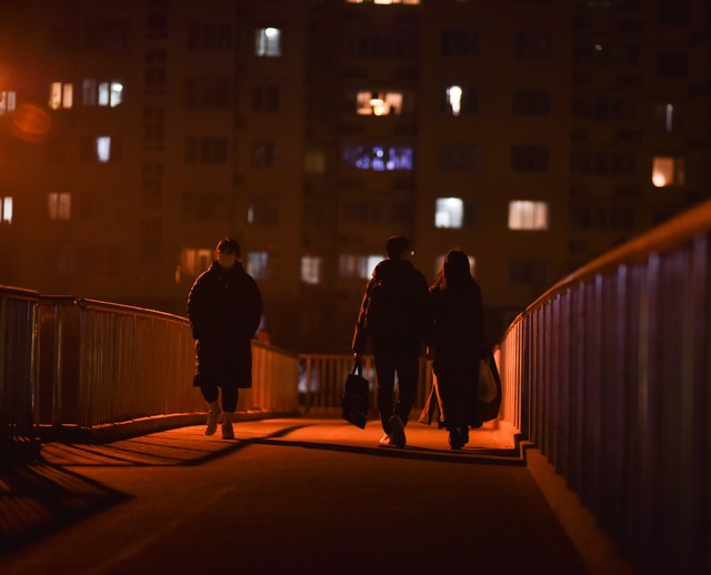 详细阅读:割胶为什么要在夜里?凌晨两点,当世界还在沉睡,西双版纳的橡胶林却悄然苏醒 割胶为什么要在夜里?凌晨两点,当世界还在沉睡,西双版纳的橡胶林却悄然苏醒