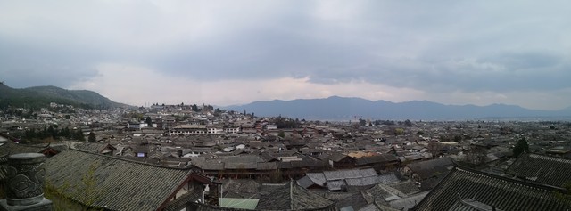 当丽江市旅游协遇上微笑点亮丽江：一场温暖人心的旅程
