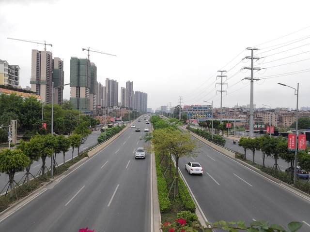 昆明东二环建材市场：从传统到创新，看这里如何成为家居建材行业的风向标，见证无数商家的崛起与辉煌，探索未来无限可能