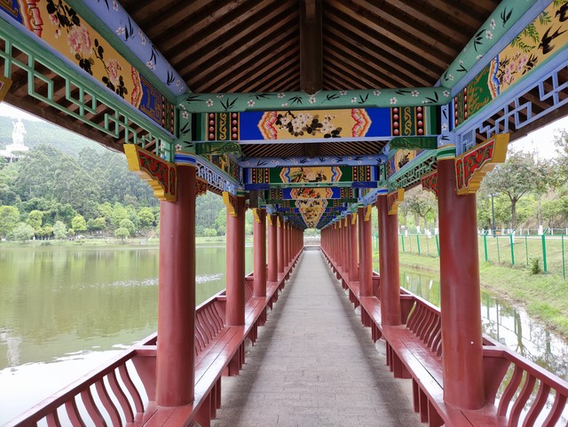 详细阅读:永川风景区有哪些景点?2024年不容错过的永川旅游打卡地,从茶山竹海到松溉古镇,每一处都藏着独特的故事与美景! 永川风景区有哪些景点?2024年不容错过的永川旅游打卡地,从茶山竹海到松溉古镇,每一处都藏着独特的故事与美景!