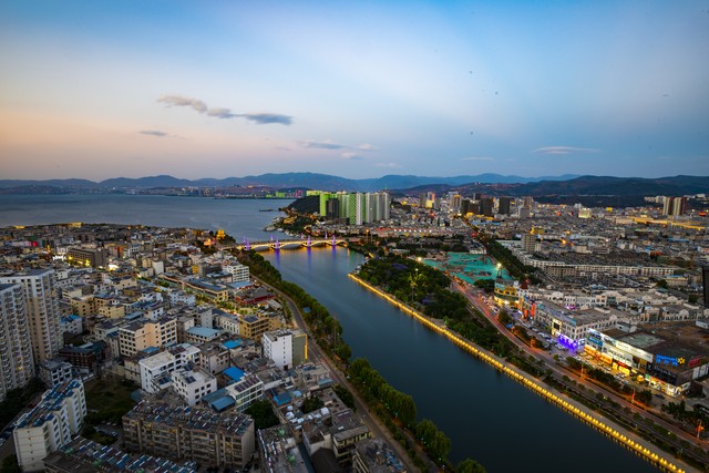 大理州下关地图：探索这座充满故事的城市，从这里开始你的奇妙之旅！