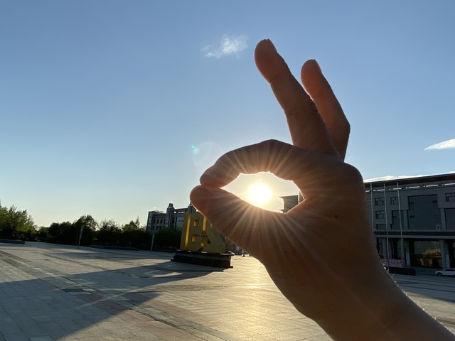 无锡回归新一线城市，昆明旅游热度不减，两地旅行攻略大揭秘！
