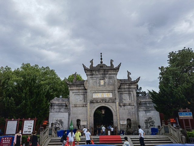 衡阳至丽江旅游景点：从南岳衡山到玉龙雪山，一场跨越千里的浪漫邂逅之旅，带你领略中国最美的自然风光与人文景观，体验一次难忘的心灵之旅