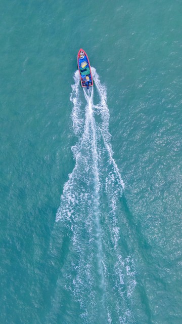 丽江与威海：一场跨越山海的浪漫之旅，体验不一样的风土人情，让心灵在自然与文化的交融中找到归宿
