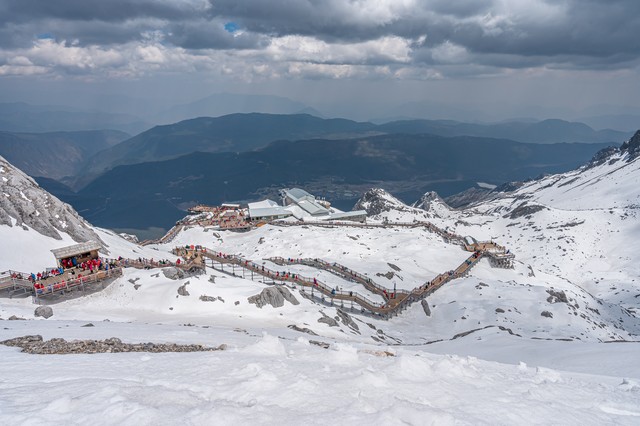 丽江到梅里雪山旅游图：一场跨越时空的视觉盛宴，带你领略云南最美的风景线