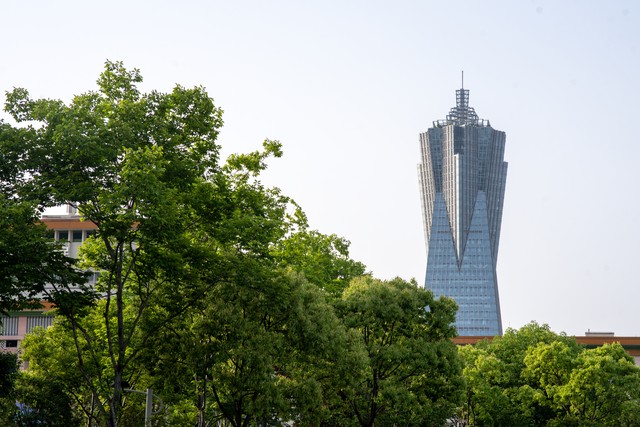 为什么断桥叫断桥？西湖断桥的美丽传说与历史渊源，带你领略千年古桥的魅力
