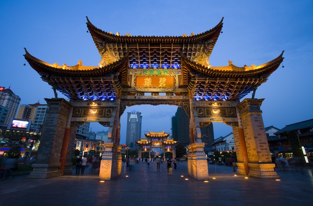 昆明市旅游人力：从平凡岗位到非凡体验，看这些幕后英雄如何点亮春城之旅