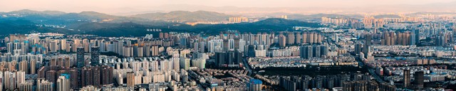 当昆明锦爱国际旅行社遇上中老铁路：从春城到万象的梦幻之旅，你准备好加入这场冒险了吗？