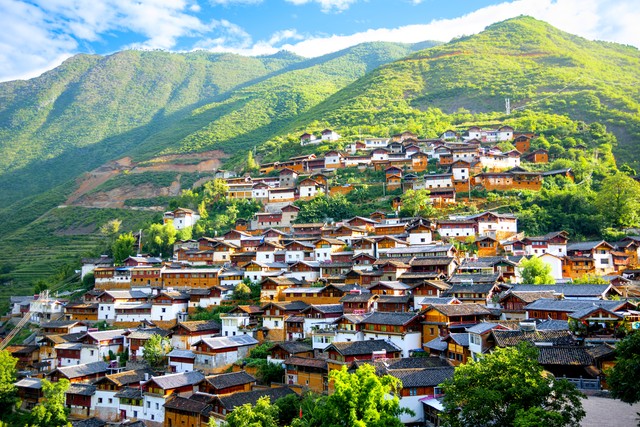 丽江保山旅游攻略：穿越千年的古道，邂逅自然与人文的完美交融
