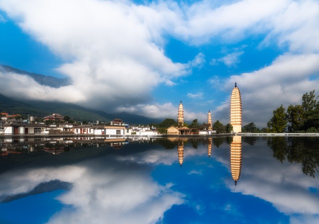 云南大理旅游乘客事故：从惊险一刻到温暖救援，一段难忘的旅程