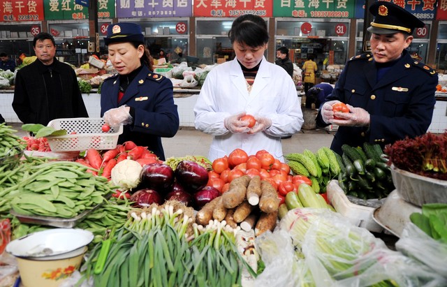 丽江的水土不服，游客的美食之旅为何变成惊险求生记？