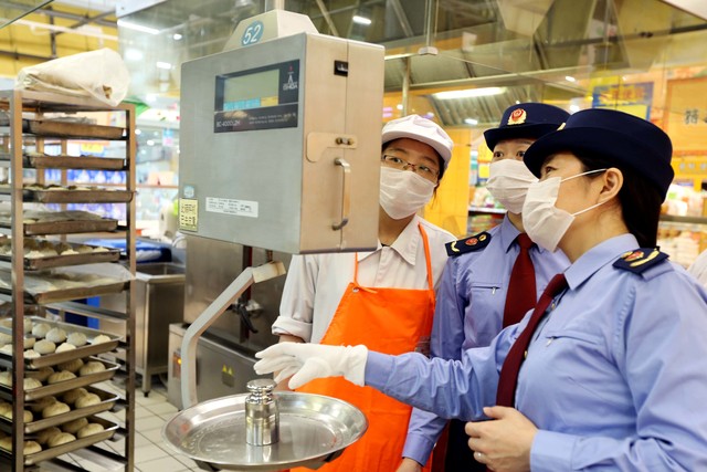 成都什么特产？带你探索这座城市的味蕾盛宴，从街头小吃到高端礼品，总有一款让你心动！
