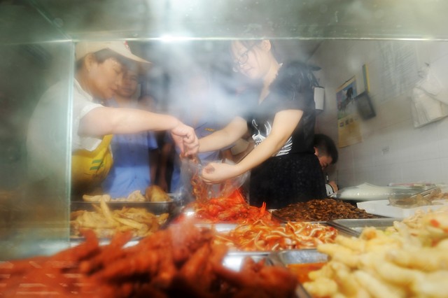【揭秘昆山丽江南的美食江湖，探寻那些隐藏在小巷深处的地道美味】—— 一座城市的味道，不仅仅是味蕾的记忆，更是心灵的慰藉