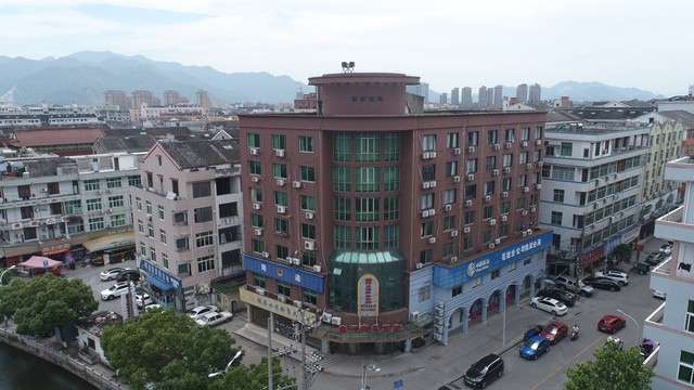 温州东南医院怎么样？真实体验告诉你这家医院不仅服务好，而且充满温情与专业精神