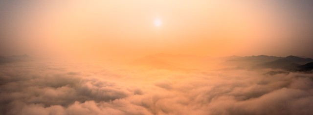 云南新平哀牢山旅游景点：探访神秘哀牢山，体验自然与人文的完美融合