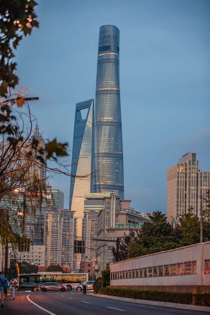 当梦想照进现实：上海大厦为什么建——一段跨越世纪的城市传奇，从1934年到2024年的辉煌变迁
