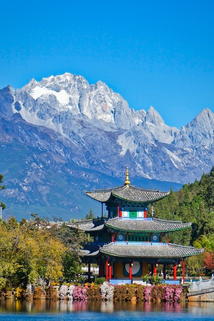 丽江旅游最景点：从玉龙雪山到泸沽湖，一场不容错过的视觉盛宴