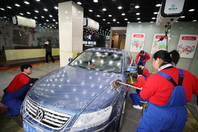 详细阅读:汽车镀晶多久可以洗车?揭秘最佳保养时间,让你的爱车光彩照人 汽车镀晶多久可以洗车?揭秘最佳保养时间,让你的爱车光彩照人