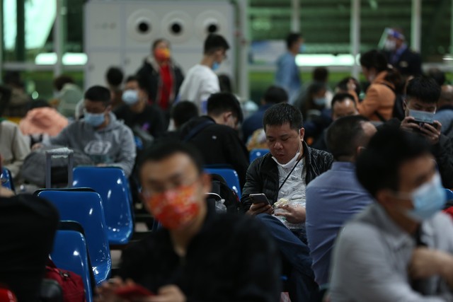 当航班延误遇上聪明的你：揭秘2024年最实用的延误险使用秘籍，教你如何巧妙应对每一次意外！