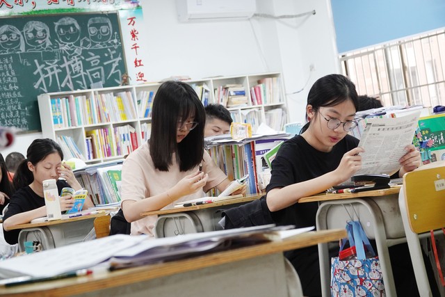 昆明双桥中心小学：孩子们的快乐天地，老师们的心血结晶，家校合作的典范