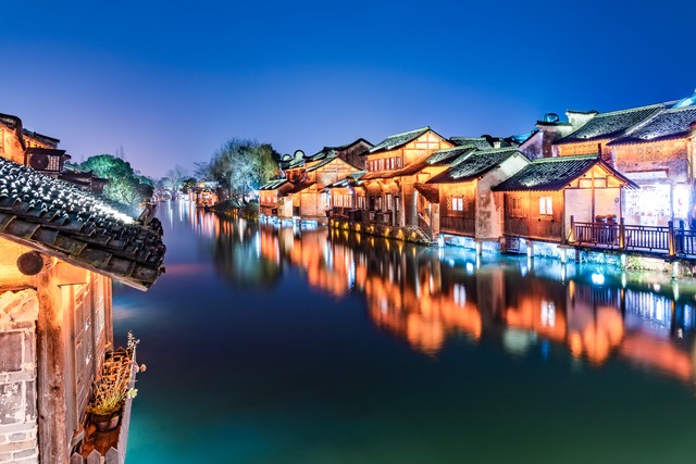 详细阅读:横店和乌镇哪个好玩?一场穿越古今的奇妙旅行 横店和乌镇哪个好玩?一场穿越古今的奇妙旅行