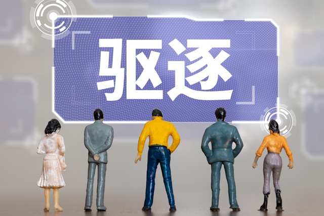什么app买机票最便宜？揭秘2024年最火的机票购买神器，让你省下一大笔旅行基金！