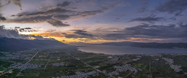 7月8月大理旅游：当夏日的阳光遇上洱海的微风，一场说走就走的旅行就此展开