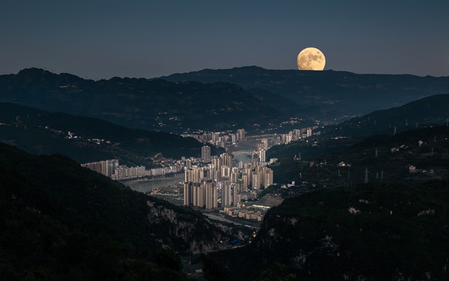 从成都到重庆要多久？——一场说走就走的川渝之旅，带你领略巴山蜀水的魅力与速度