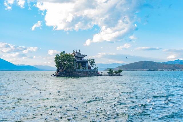 大理的景点有哪些地方？2024年最全大理必去旅游胜地，从洱海到苍山，一场说走就走的心灵之旅