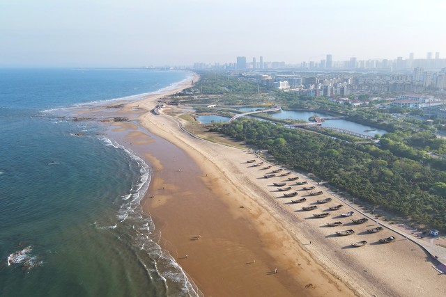 日照是哪个省的城市？这座位于山东省东南部的海滨明珠，正以它独有的魅力吸引着无数人的心