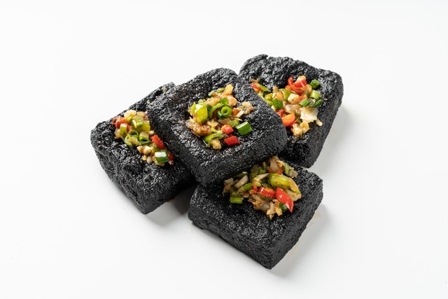 详细阅读:《臭豆腐哪个牌子好吃?揭秘那些让你欲罢不能的美味秘密》 《臭豆腐哪个牌子好吃?揭秘那些让你欲罢不能的美味秘密》