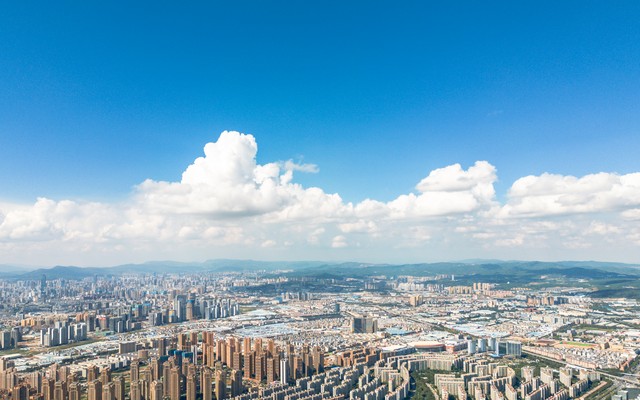 昆明周边玩的地方：从城市边缘到自然怀抱，2024年最不容错过的13个宝藏目的地