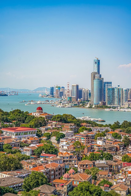 厦门有什么好玩的景点？带你畅游这座浪漫海滨城市，感受厦门的独特魅力与文艺气息，探索那些令人流连忘返的地方