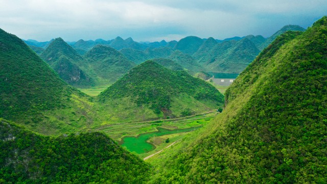 云南文山附近景点：探索这片神秘土地上的自然奇观与人文魅力，一场不容错过的旅行盛宴