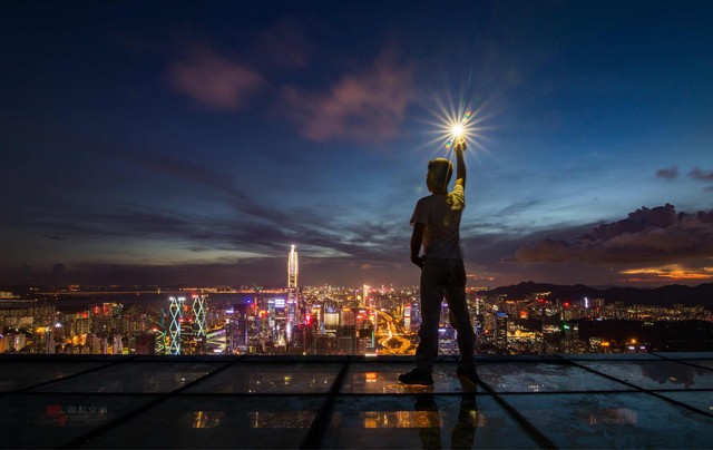 我们去培养一：从校园到职场，如何让年轻人在实践中快速成长？——探索新时代青年的职业发展之路，挖掘潜力，迎接挑战，创造无限可能