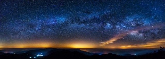 详细阅读:顺丰杭州到上海多久?揭秘快递小哥的“飞毛腿”速度,让你不再为等待而焦虑! 顺丰杭州到上海多久?揭秘快递小哥的“飞毛腿”速度,让你不再为等待而焦虑!
