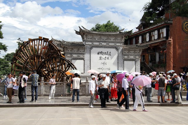 丽江旅游团报哪个？揭开神秘面纱，找到最适合你的那一个！