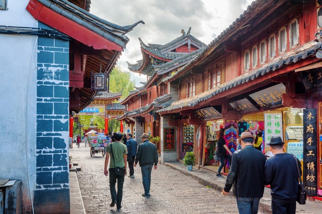 鞍山丽江旅游往返报价全揭秘：从机票到住宿，从景点门票到特色美食，一场说走就走的浪漫之旅，让你轻松规划，畅享无忧！